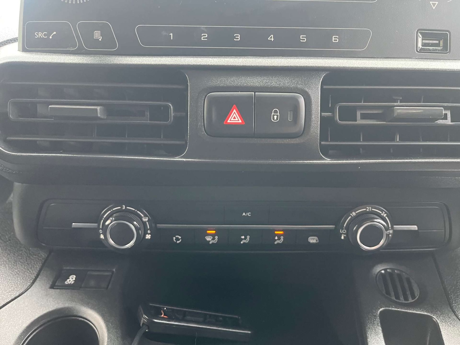 Used Vauxhall Combo 2020 for sale - 76640023: Photo 26