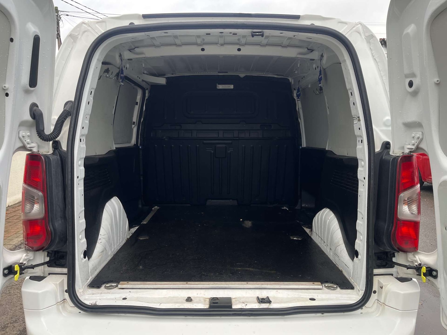 Used Vauxhall Combo 2020 for sale - 76640023: Photo 30