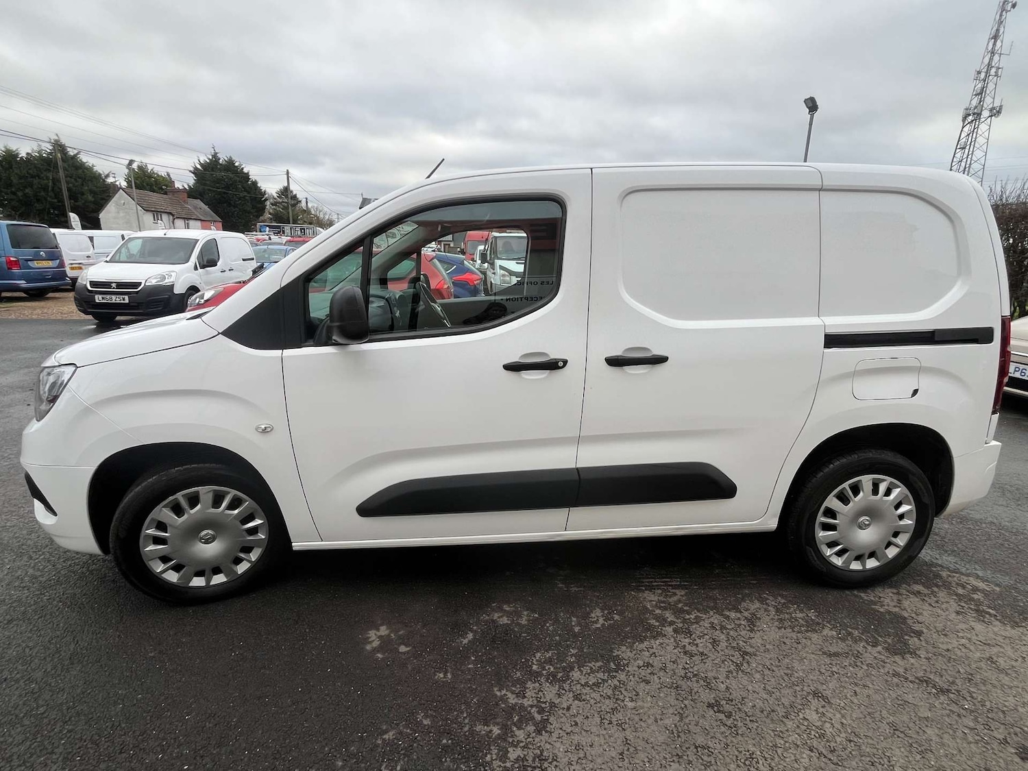 Used Vauxhall Combo 2020 for sale - 76640023: Photo 8