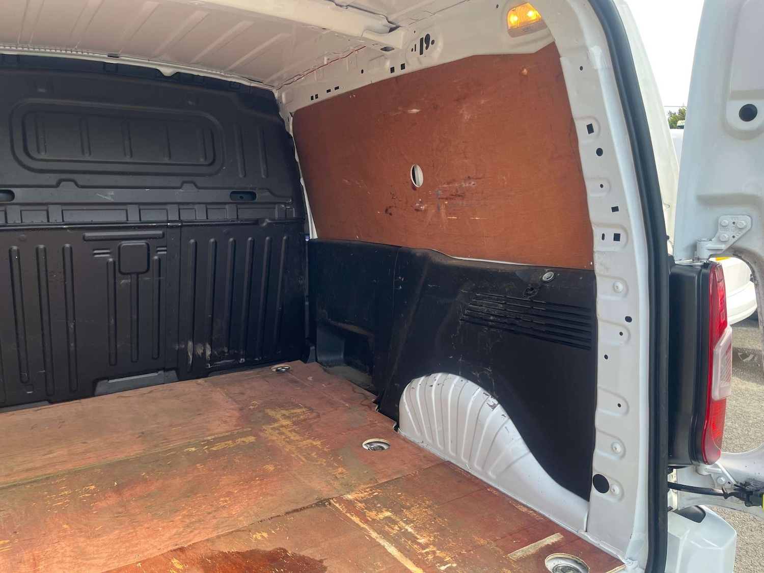 Used Vauxhall Combo 2020 for sale - 75638810: Photo 32