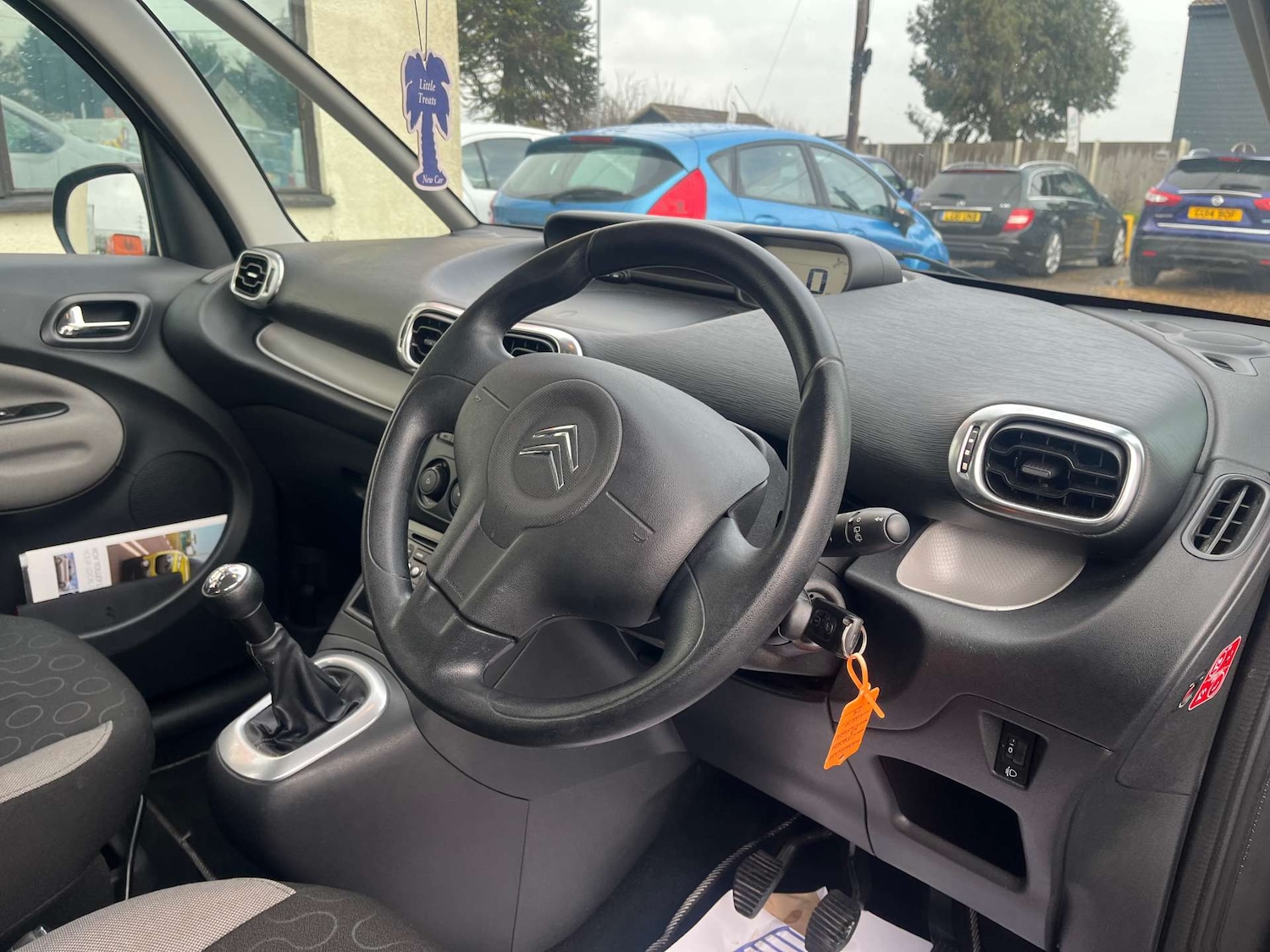 Used Citroen C3 Picasso 2012 for sale - 77380645: Photo 18