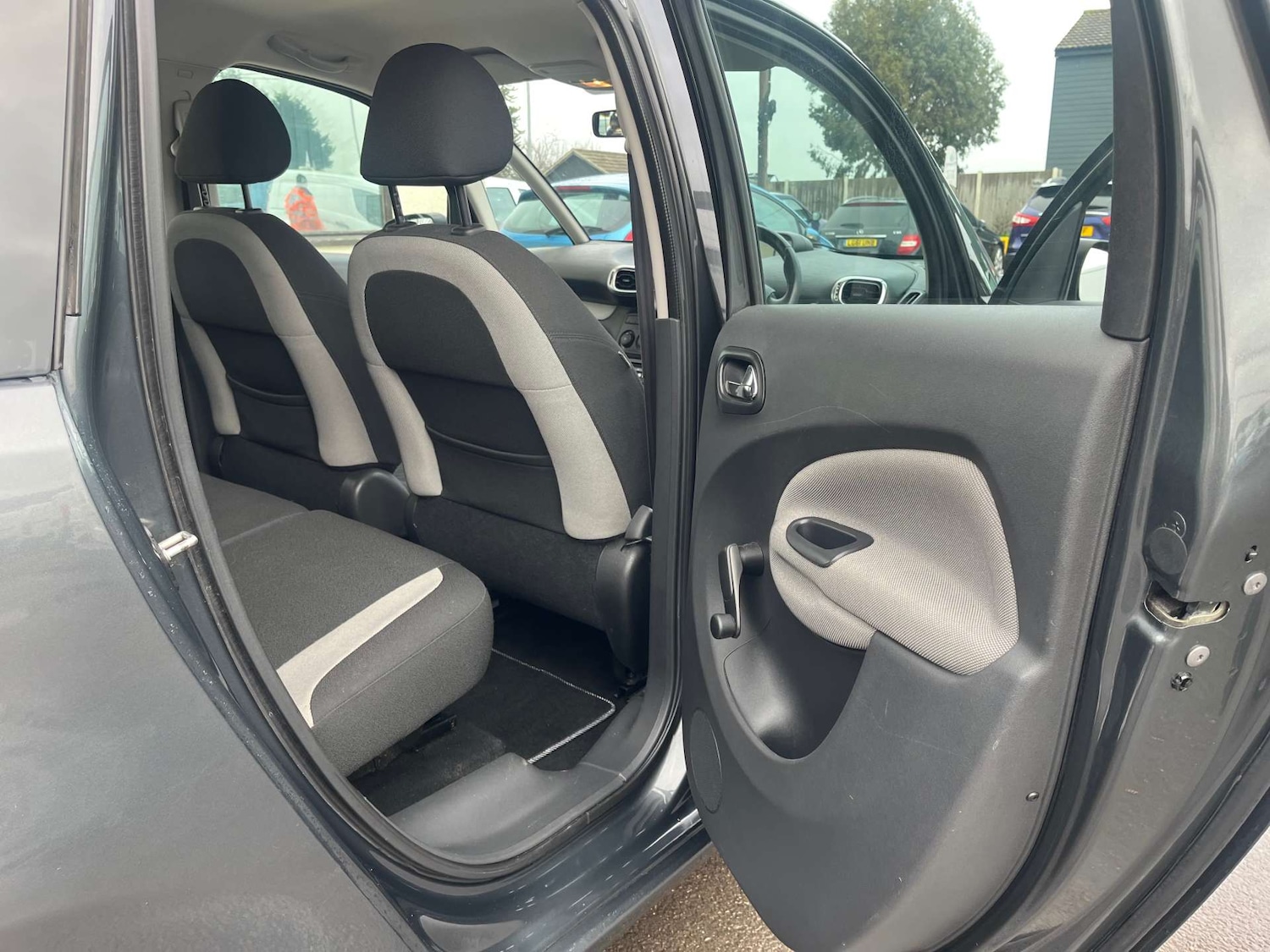 Used Citroen C3 Picasso 2012 for sale - 77380645: Photo 26