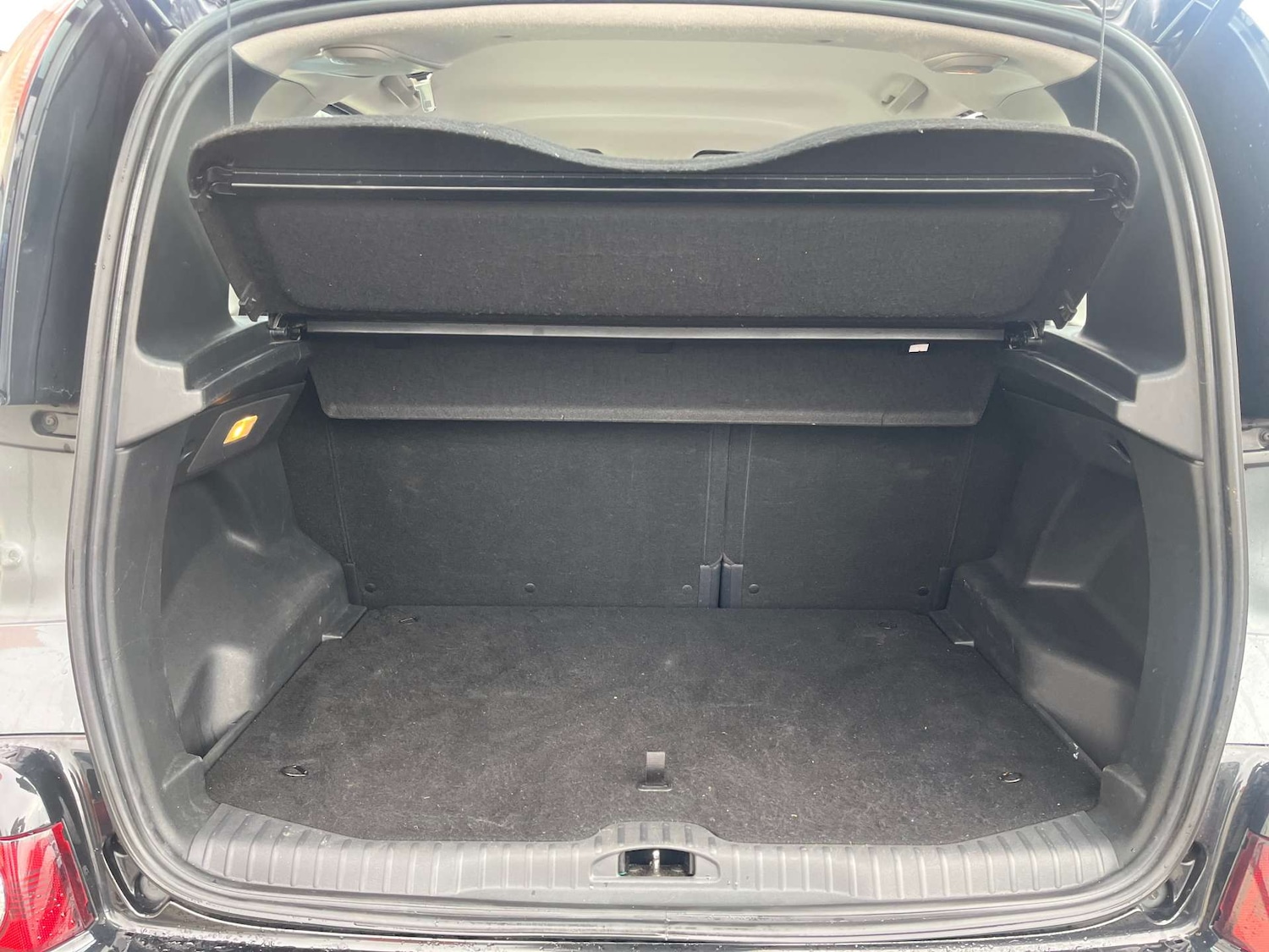 Used Citroen C3 Picasso 2012 for sale - 77380645: Photo 30