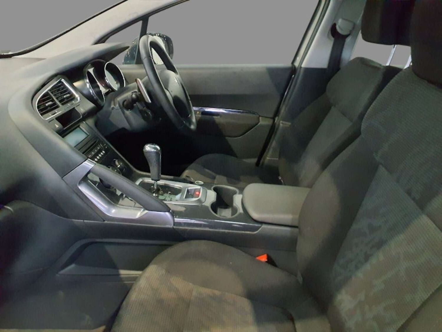 Used Peugeot 3008 2011 for sale - 77349810: Photo 6