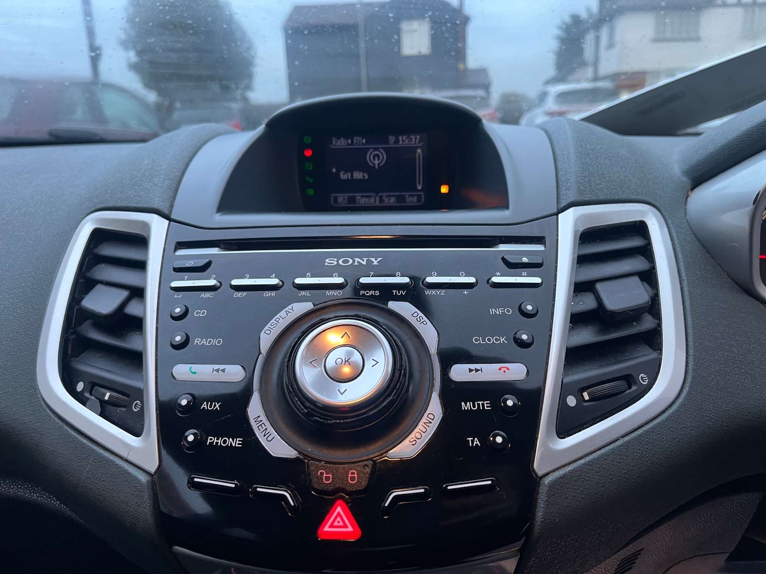 Used Ford Fiesta 2010 for sale - 76581936: Photo 24