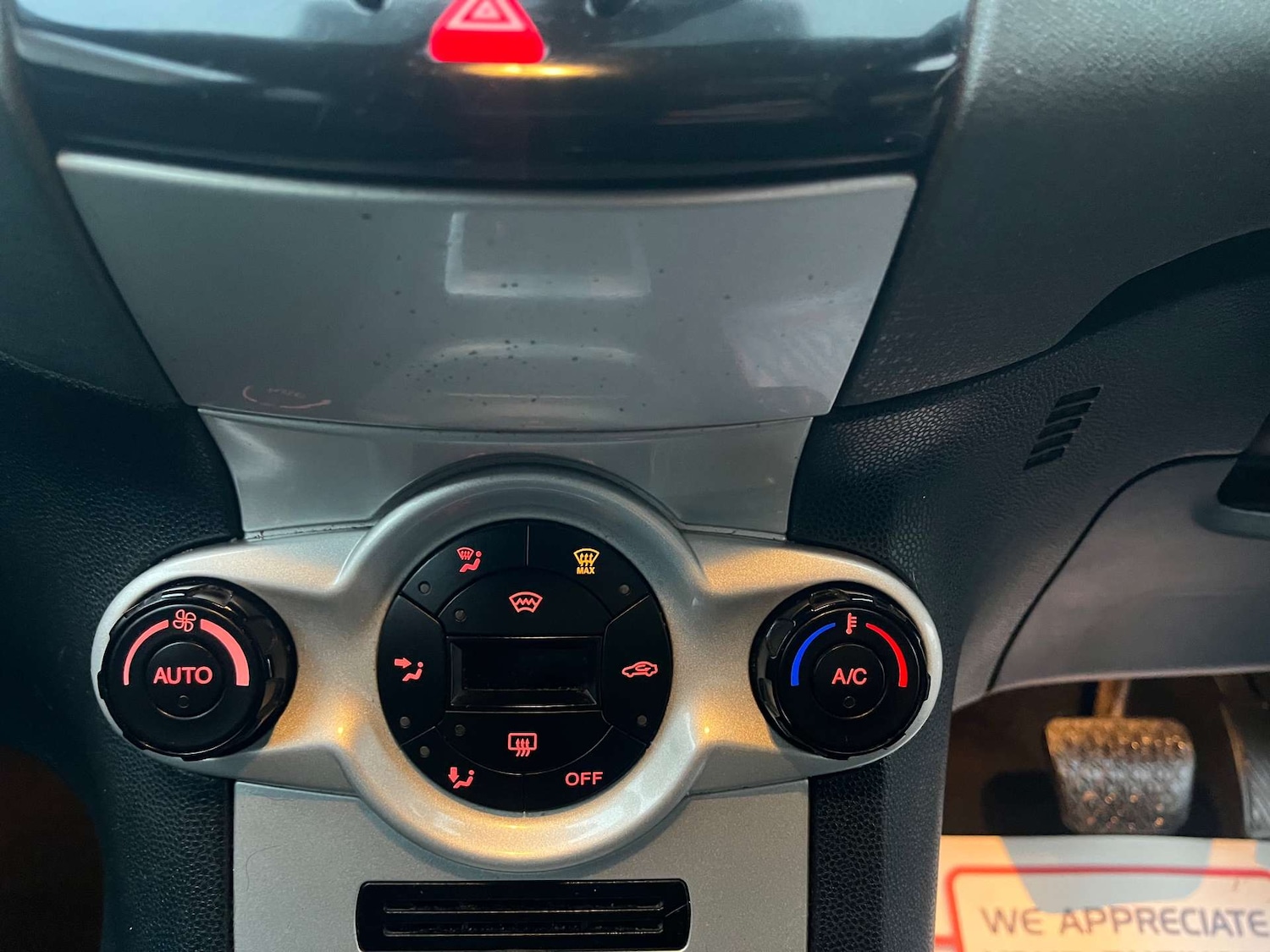 Used Ford Fiesta 2010 for sale - 76581936: Photo 25