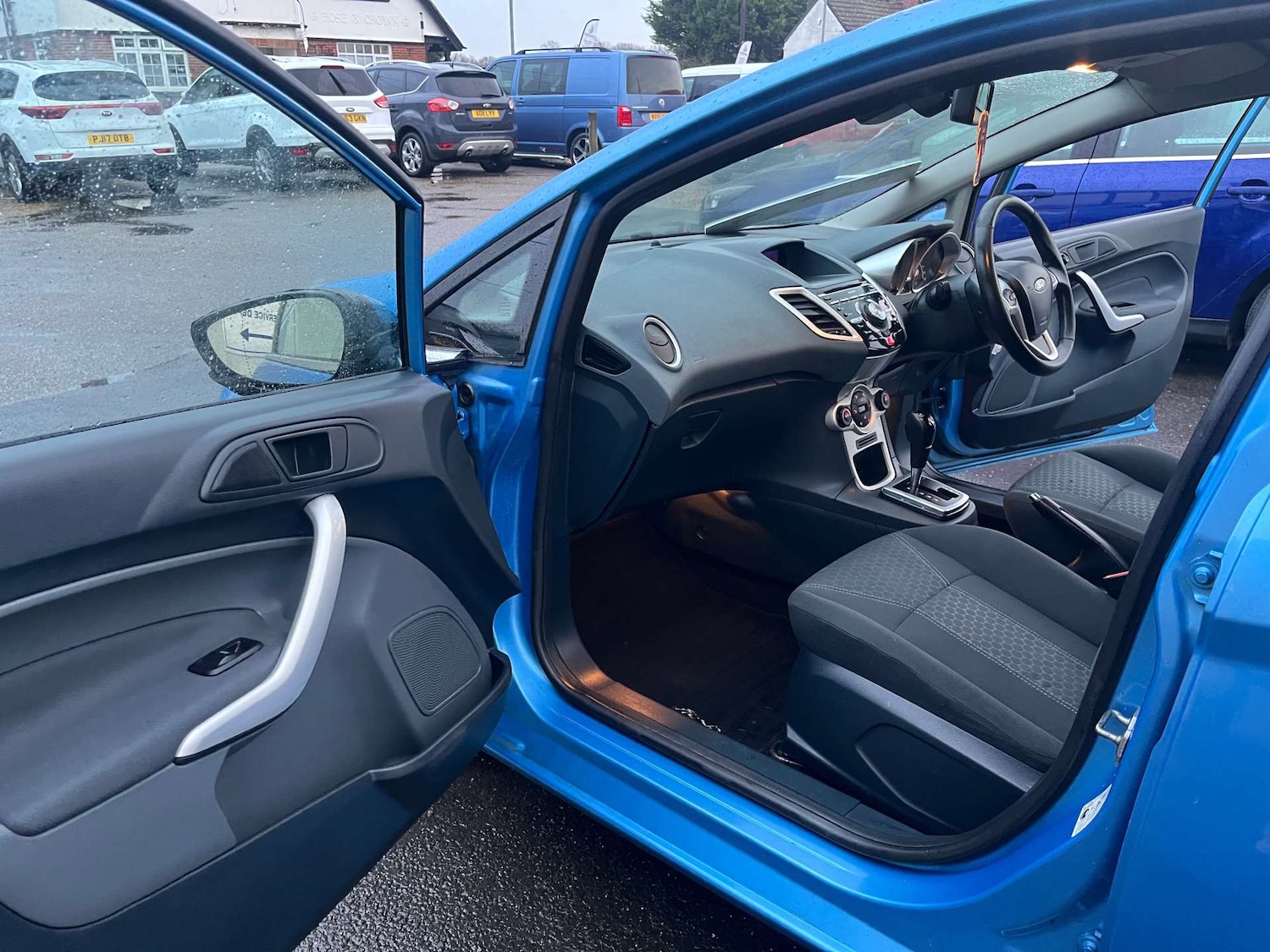 Used Ford Fiesta 2010 for sale - 76581936: Photo 35