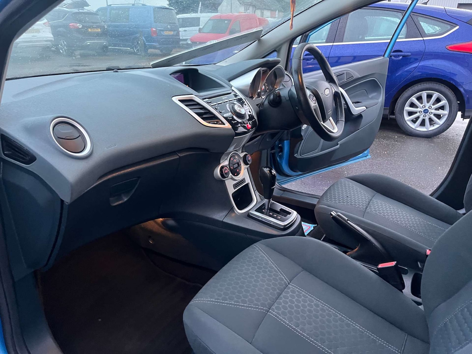 Used Ford Fiesta 2010 for sale - 76581936: Photo 37