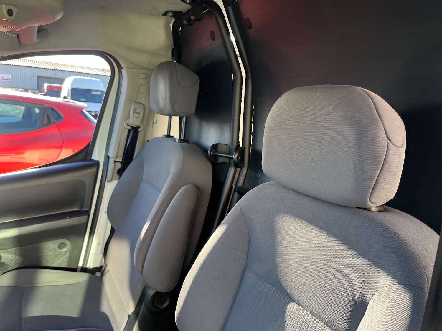 Used Peugeot Partner 2013 for sale - 76518062: Photo 9