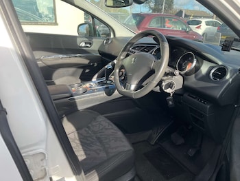 Used Peugeot 3008 2010 for sale - 76531553: Photo