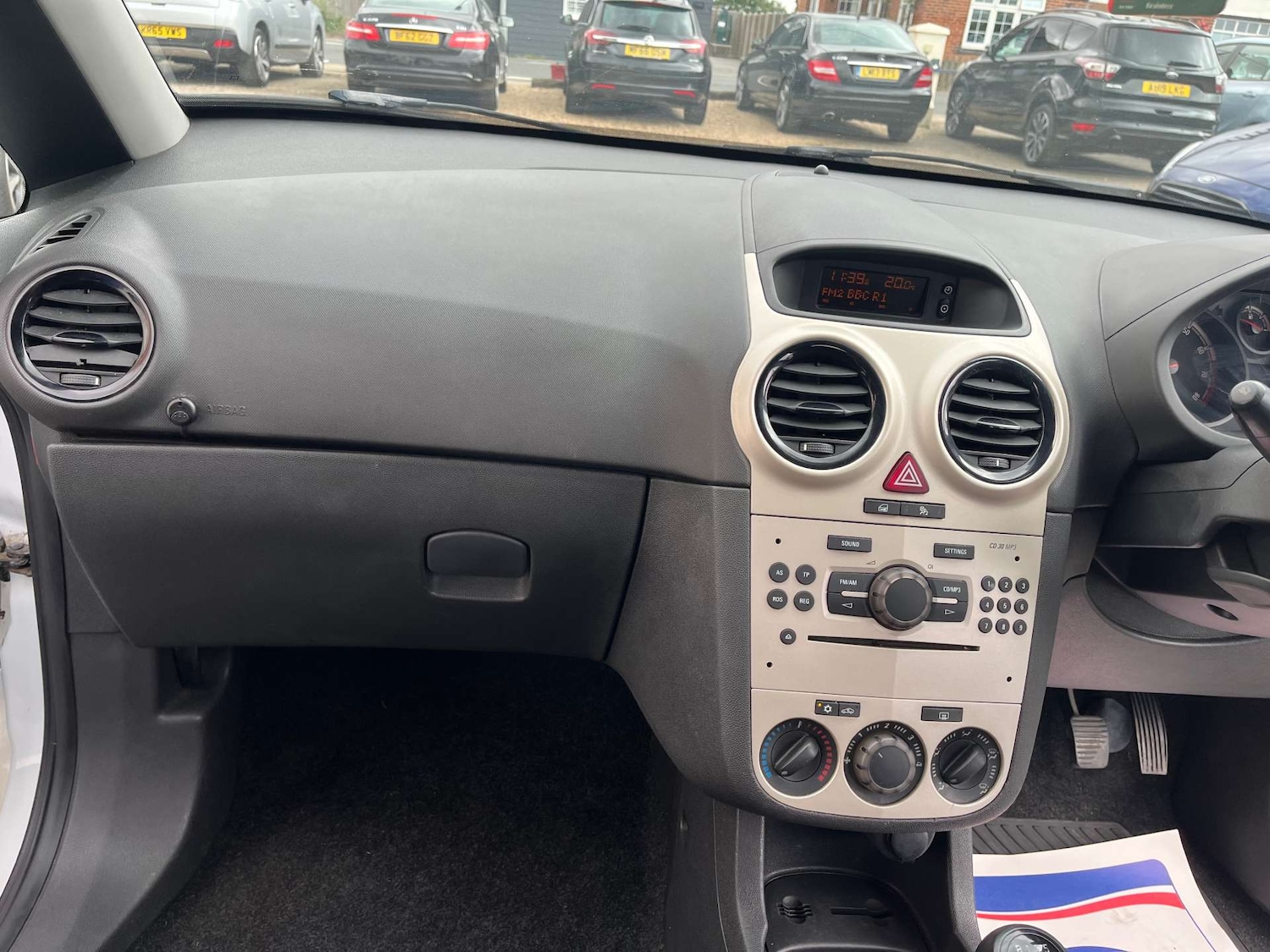 Used Vauxhall Corsa 2010 for sale - 77235339: Photo 40