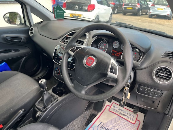 Used Fiat Punto 2017 for sale - 75557538: Photo 17