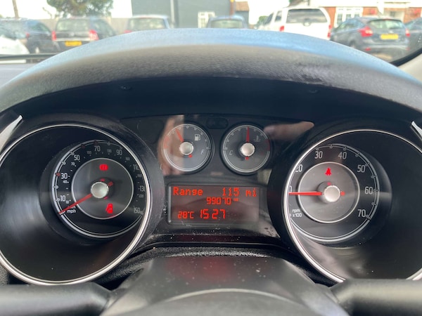 Used Fiat Punto 2017 for sale - 75557538: Photo 22