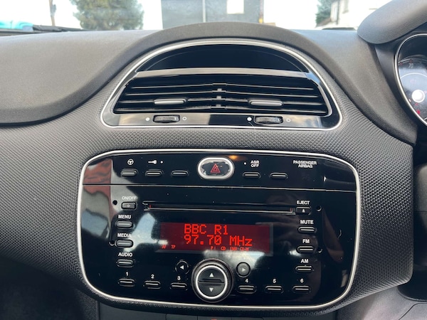 Used Fiat Punto 2017 for sale - 75557538: Photo 23