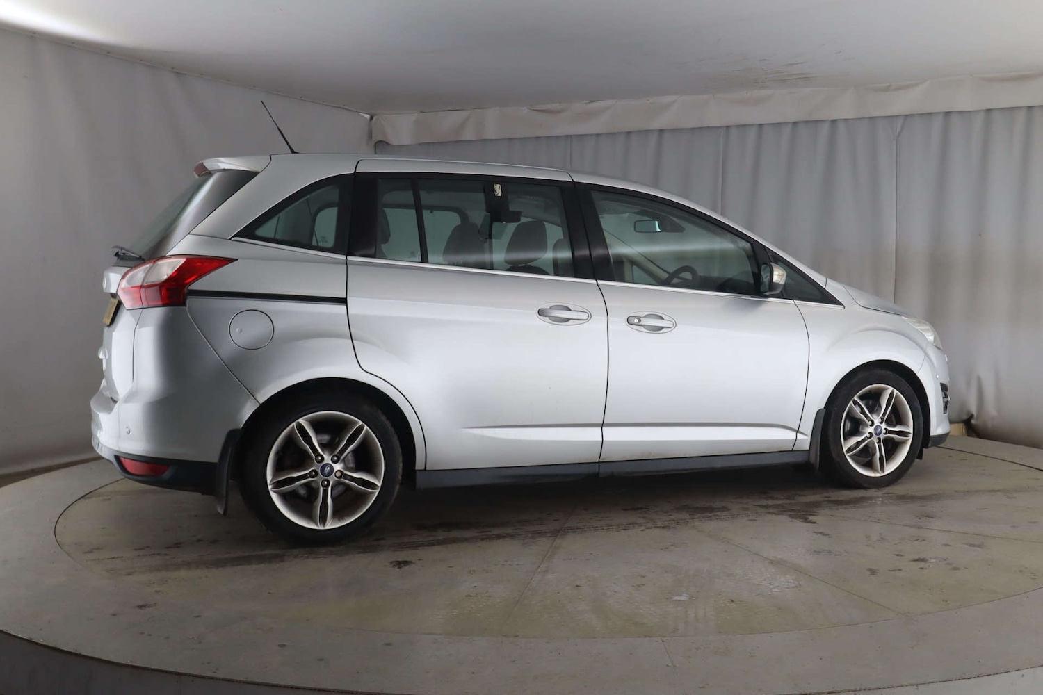 Used Ford Grand C-Max 2013 for sale - 77715627: Photo 2