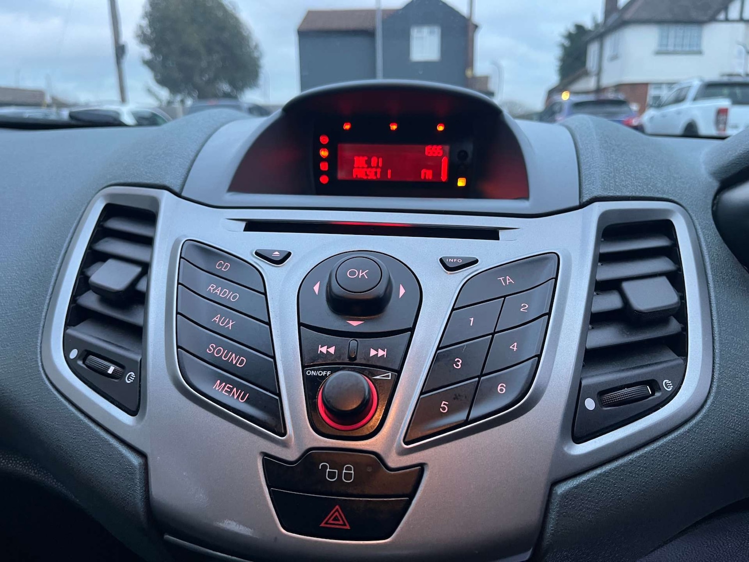 Used Ford Fiesta 2010 for sale - 77262745: Photo 23