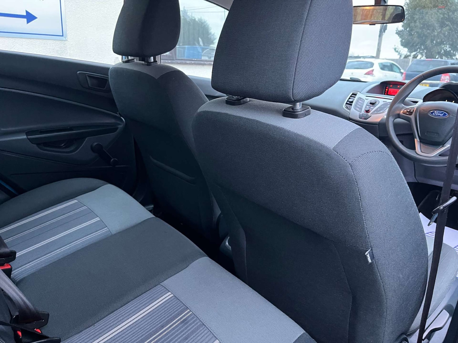 Used Ford Fiesta 2010 for sale - 77262745: Photo 29