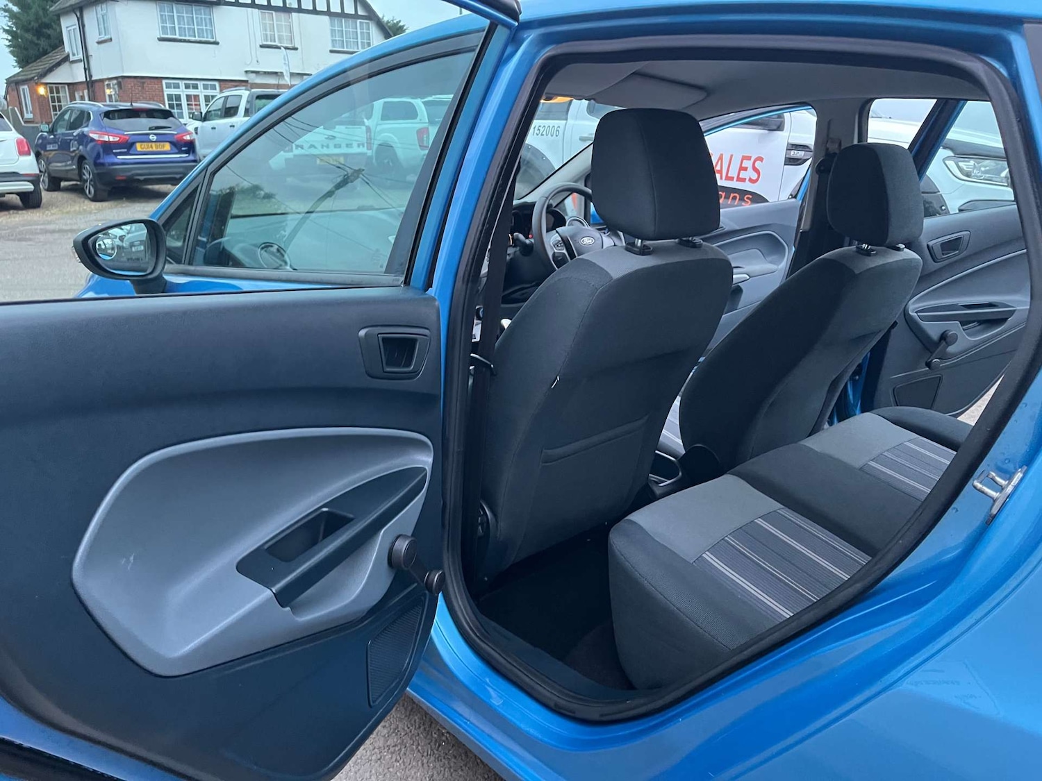 Used Ford Fiesta 2010 for sale - 77262745: Photo 33