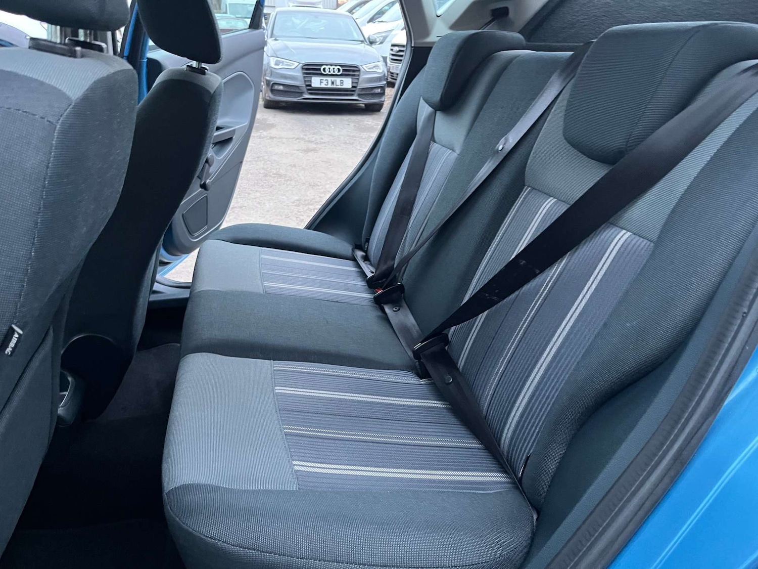 Used Ford Fiesta 2010 for sale - 77262745: Photo 34