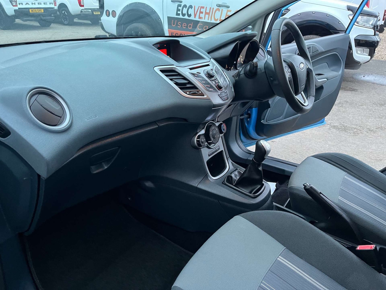 Used Ford Fiesta 2010 for sale - 77262745: Photo 38