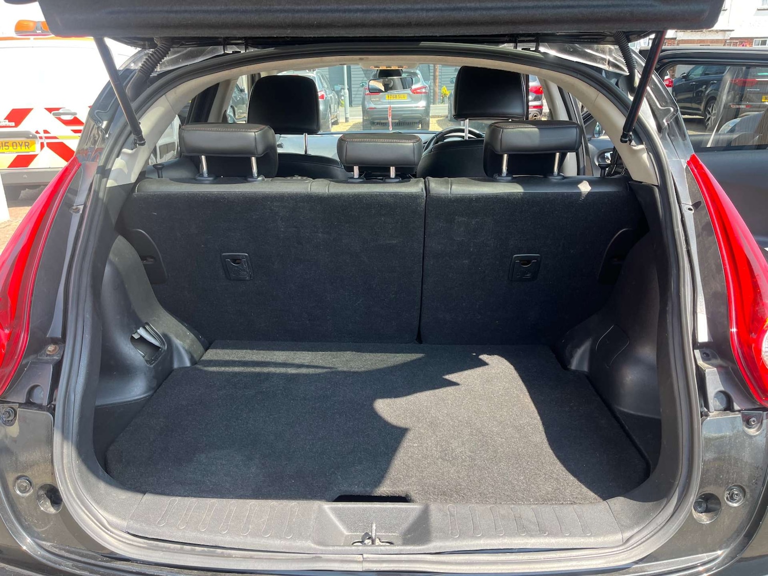 Vehicle 33
