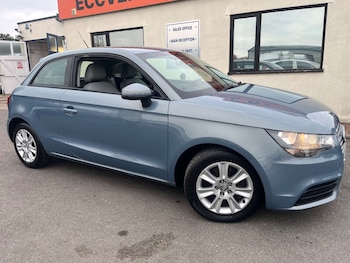 Used Audi A1 2011 for sale - 76219312: Photo 2