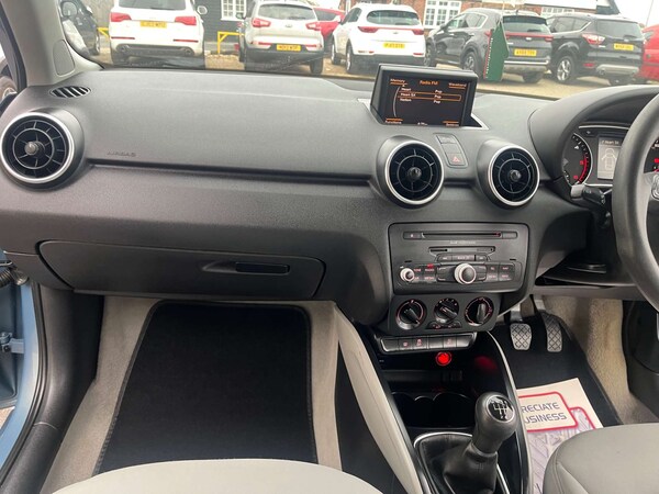 Used Audi A1 2011 for sale - 76219312: Photo 33