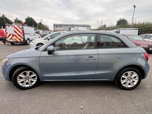 Used Audi A1 2011 for sale - 76219312: Photo 8