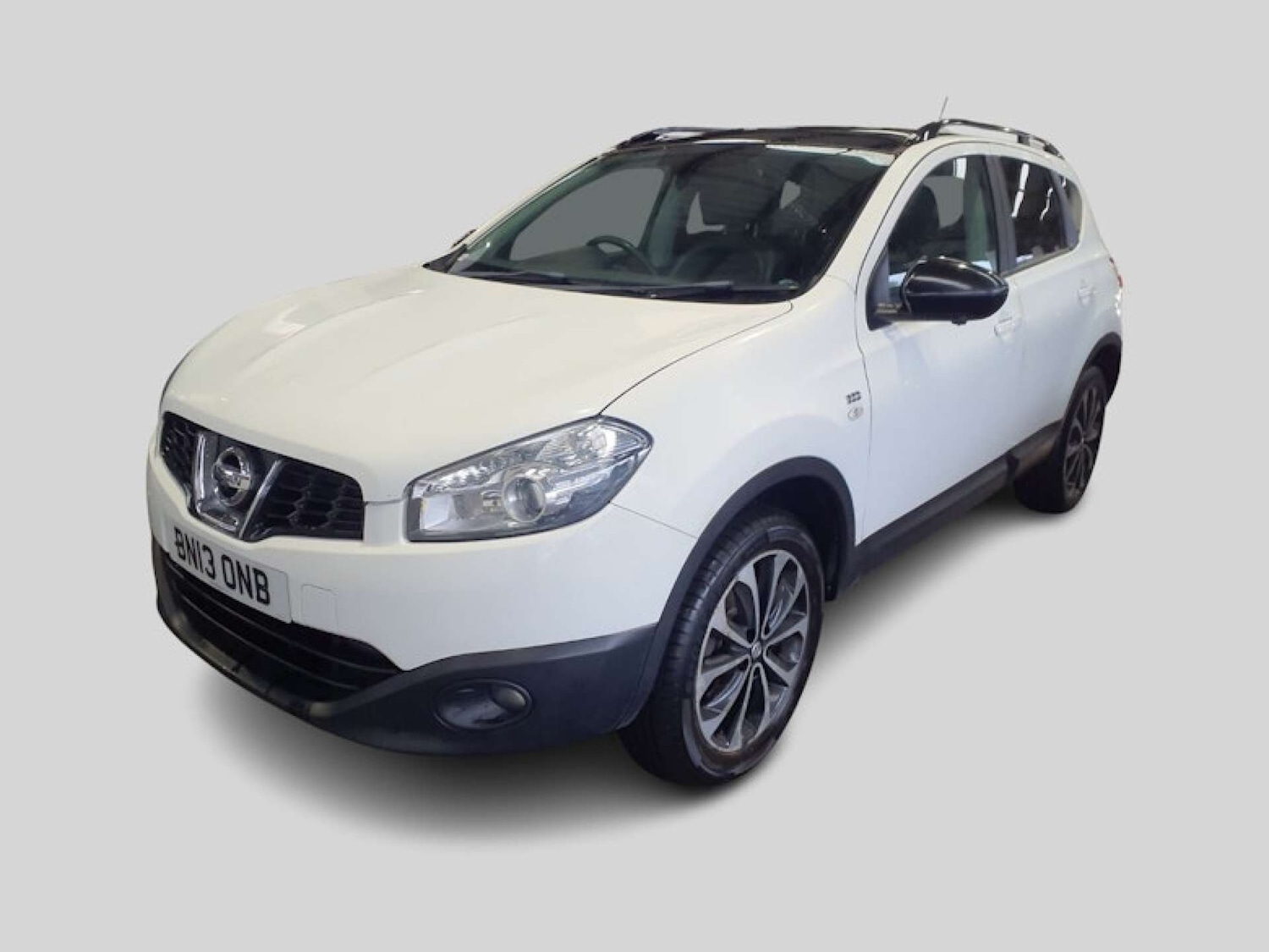 Used Nissan Qashqai 2013 for sale - 77271580: Photo 2