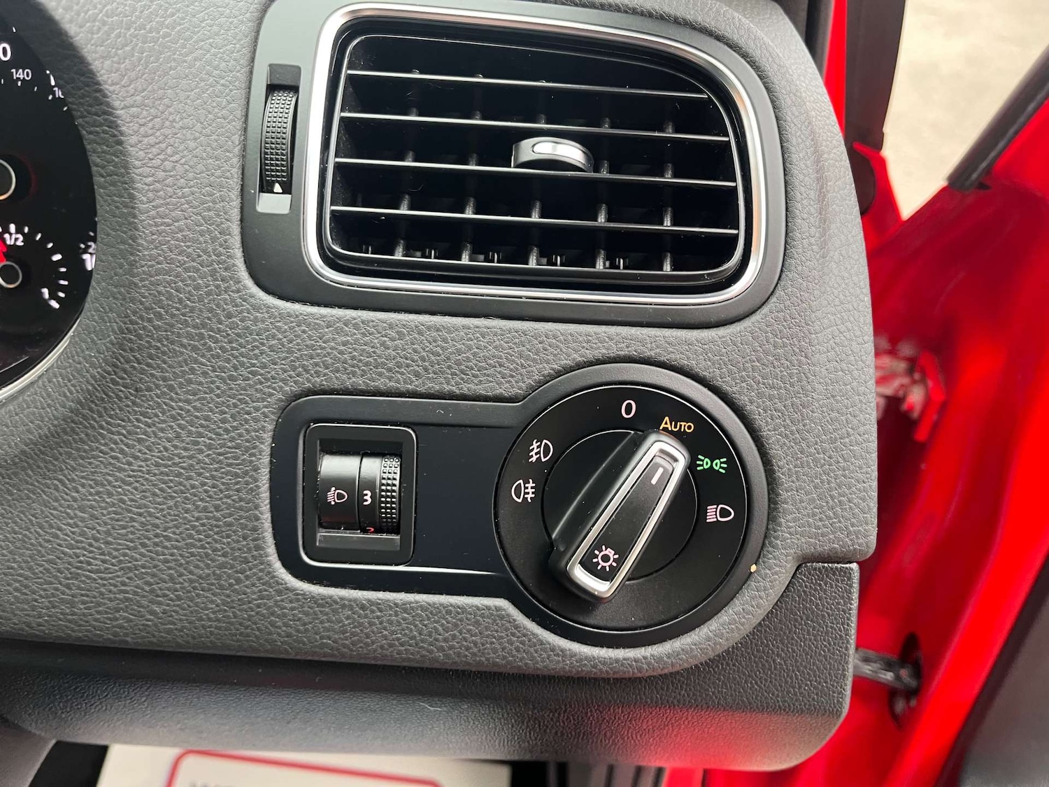 Used Volkswagen Polo 2017 for sale - 76507201: Photo 19