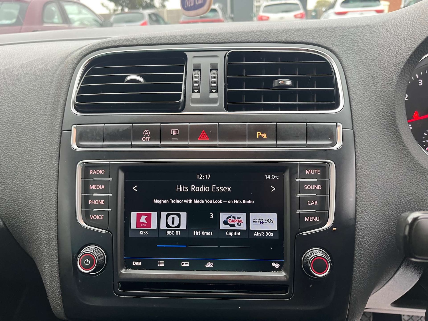 Used Volkswagen Polo 2017 for sale - 76507201: Photo 24