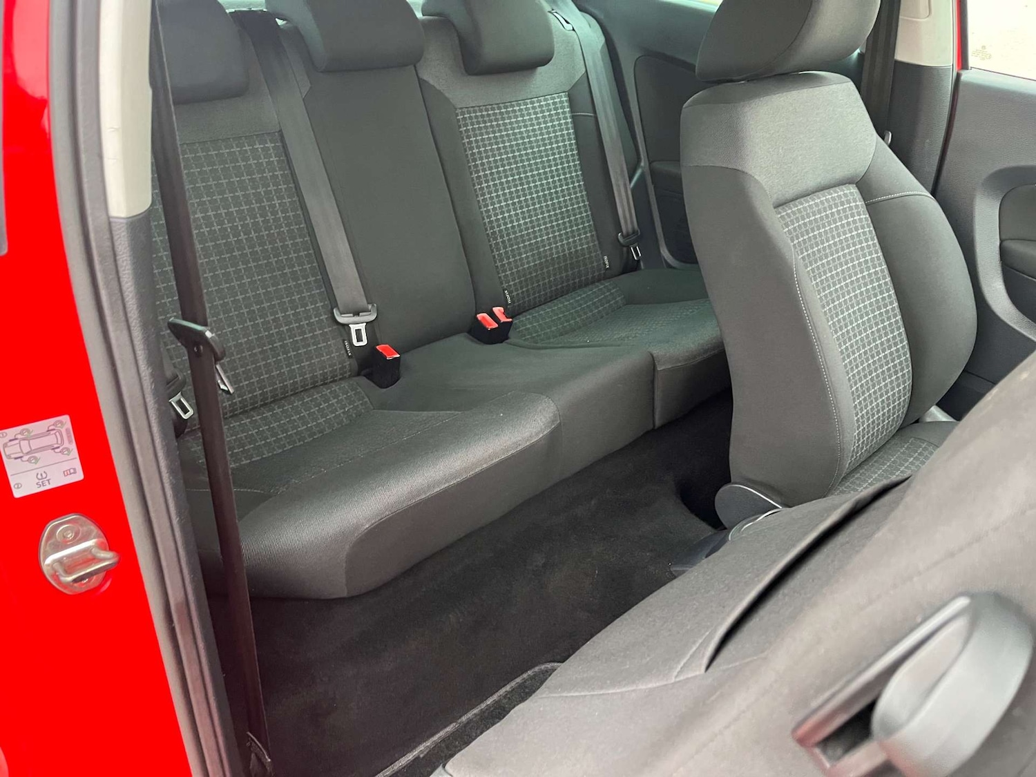 Used Volkswagen Polo 2017 for sale - 76507201: Photo 30