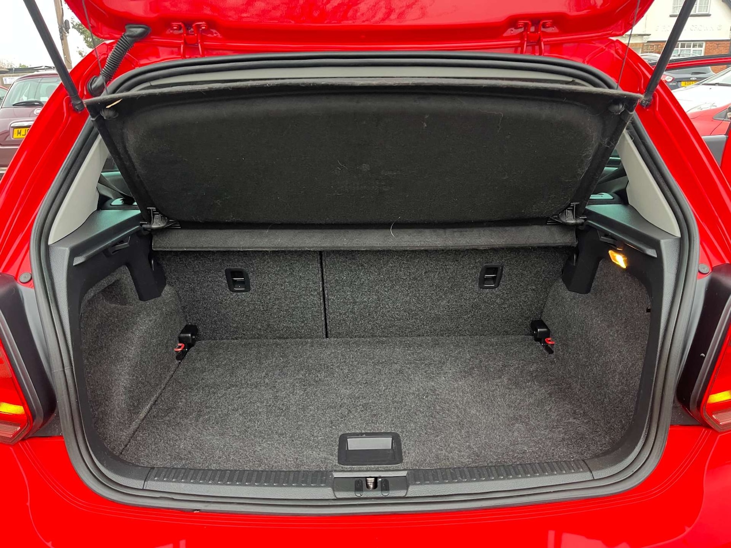 Used Volkswagen Polo 2017 for sale - 76507201: Photo 34