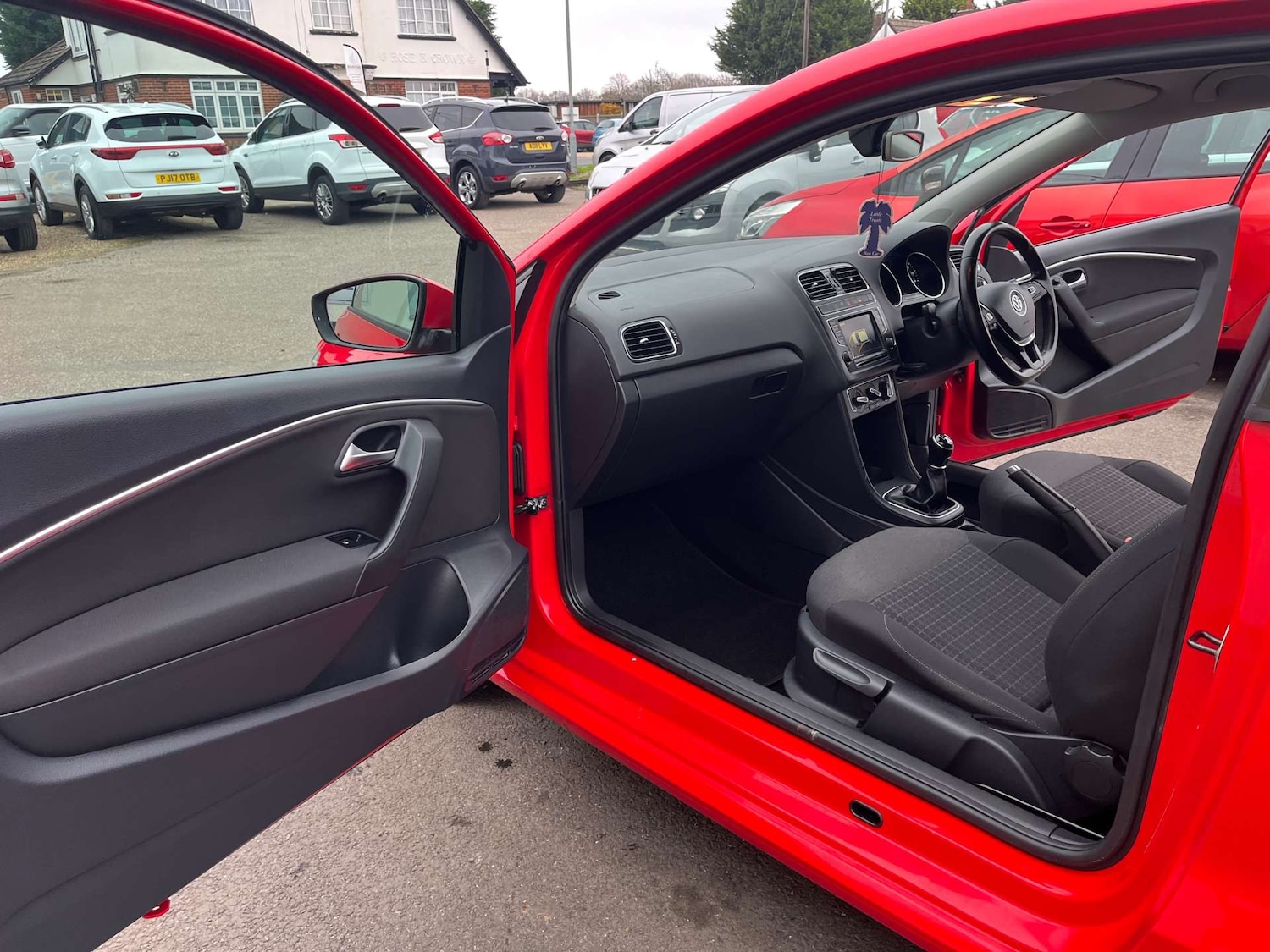 Used Volkswagen Polo 2017 for sale - 76507201: Photo 35