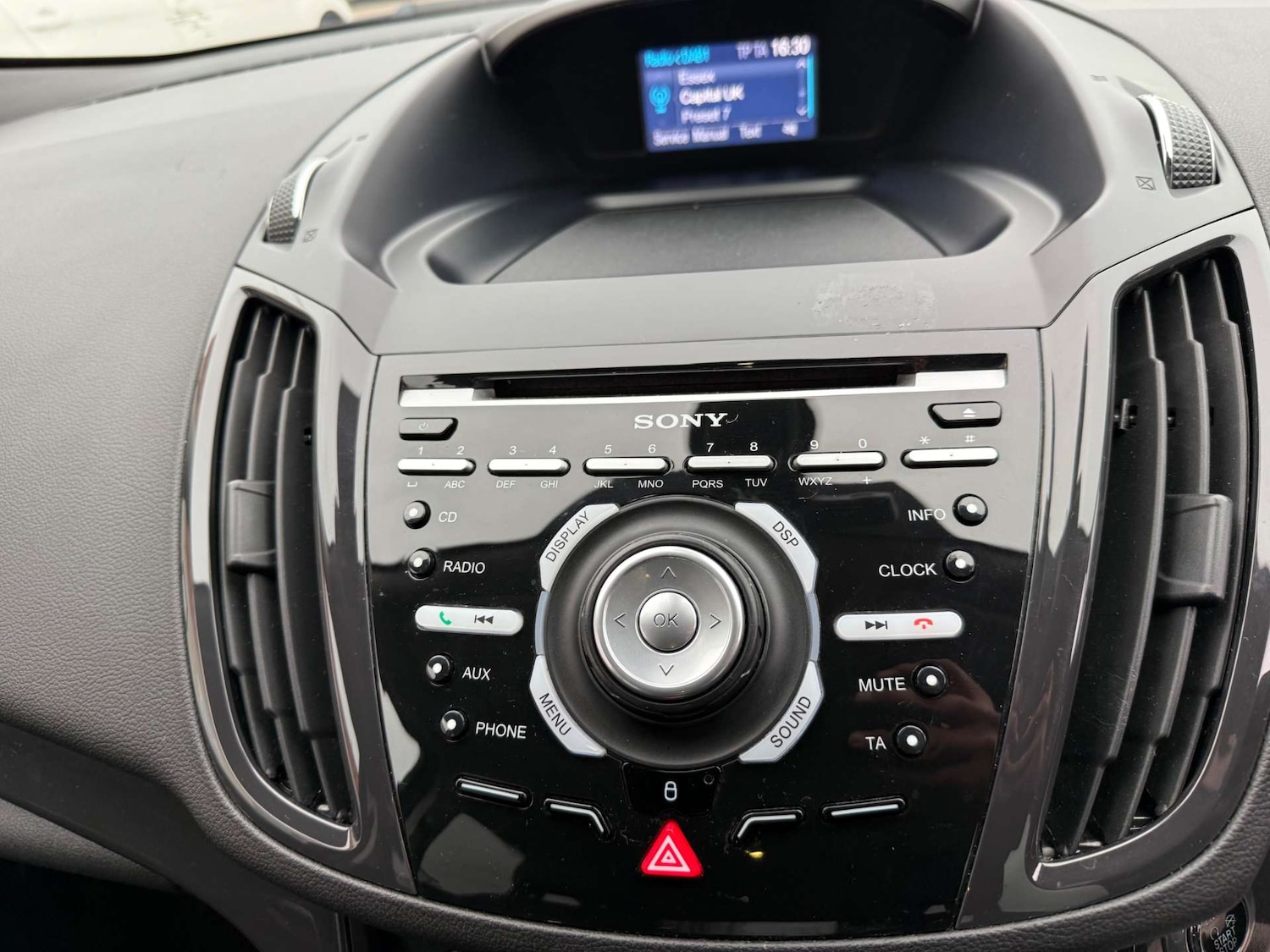 Used Ford Kuga 2015 for sale - 76253852: Photo 18