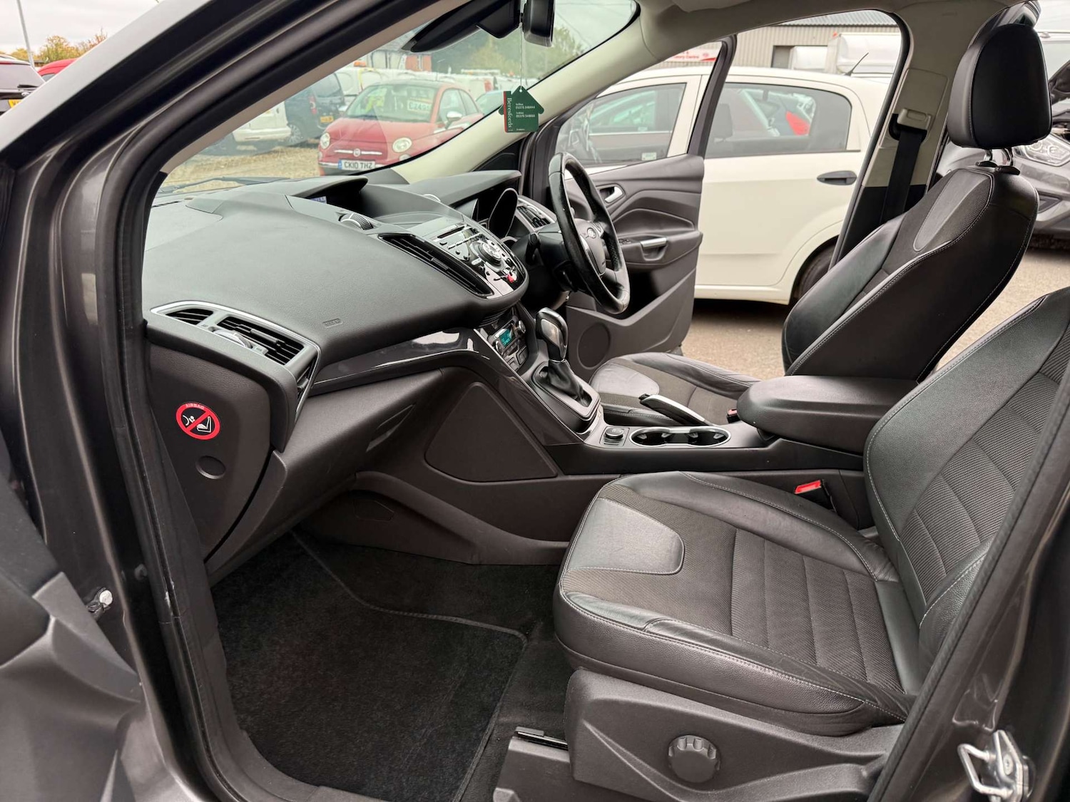 Used Ford Kuga 2015 for sale - 76253852: Photo 29