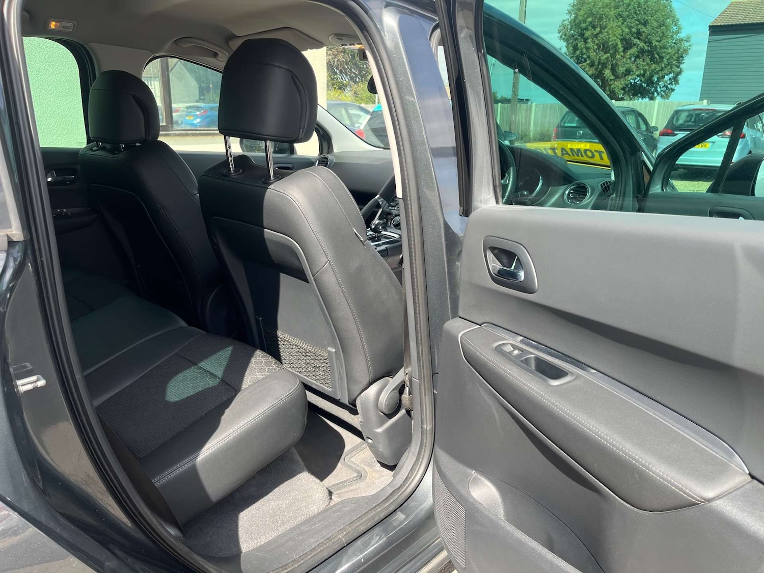 Vehicle 29