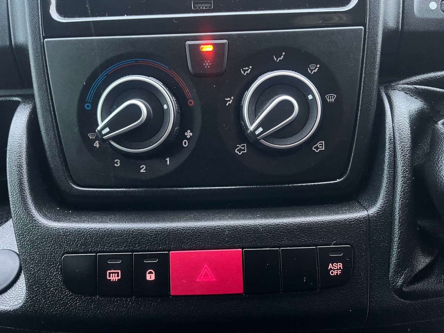 Used Vauxhall Movano 2023 for sale - 77137439: Photo 23