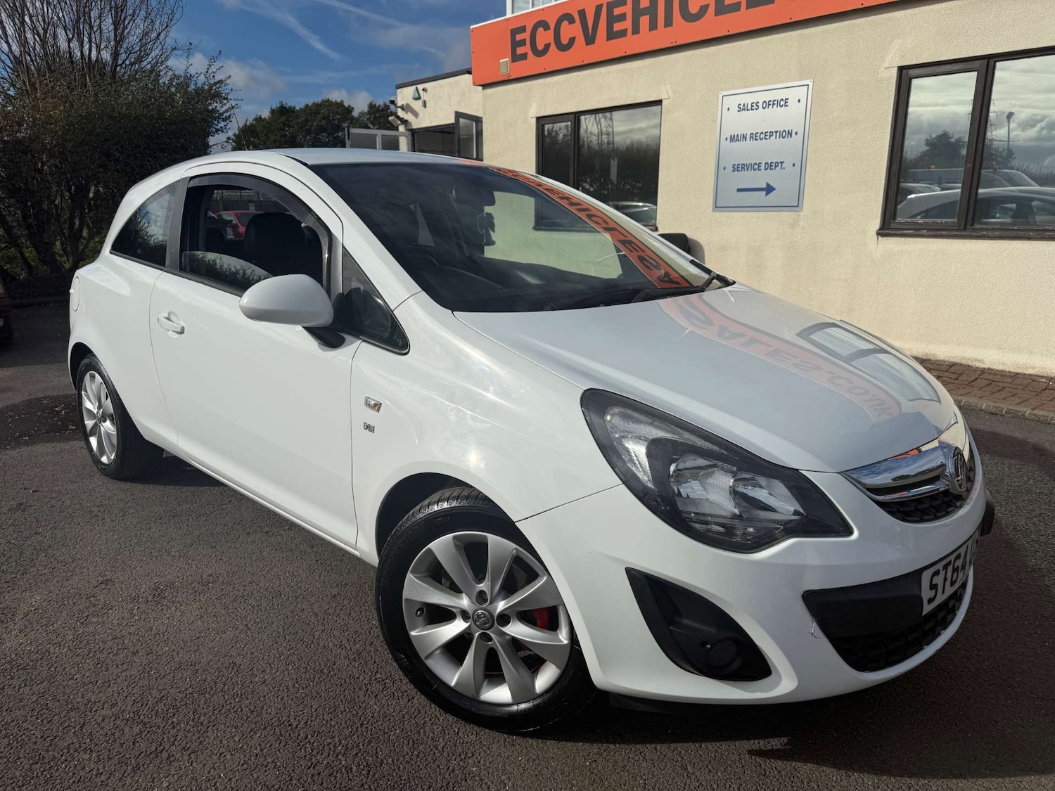 Used Vauxhall Corsa 2014 for sale - 76331516: Photo 2