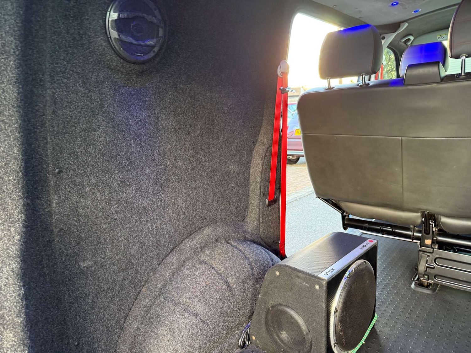 Used Volkswagen Transporter 2015 for sale - 76385788: Photo 20