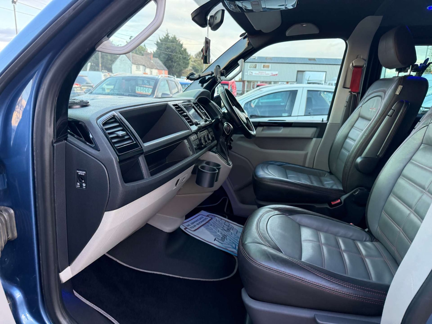 Used Volkswagen Transporter 2015 for sale - 76385788: Photo 8