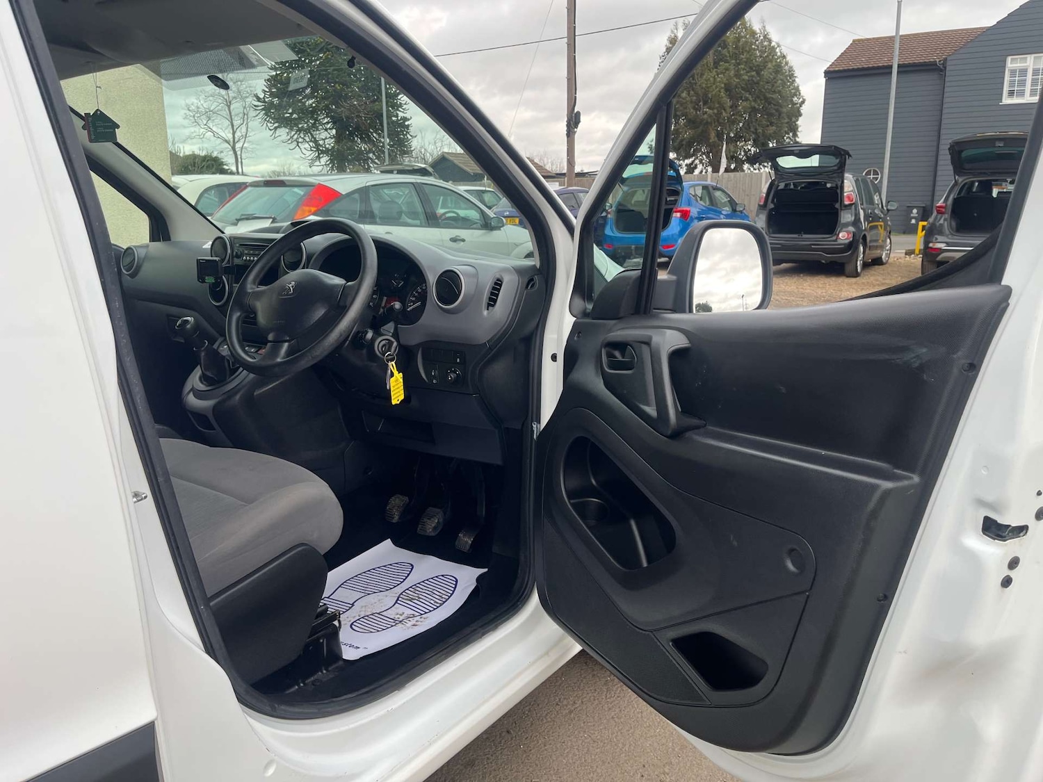 Used Peugeot Partner 2016 for sale - 77678633: Photo 15