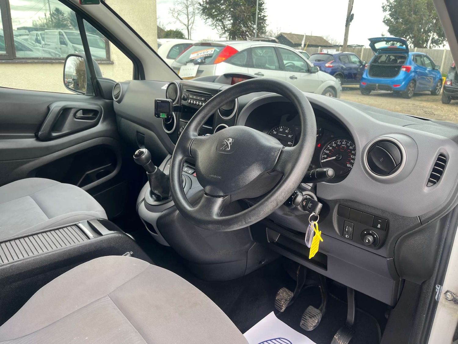 Used Peugeot Partner 2016 for sale - 77678633: Photo 21