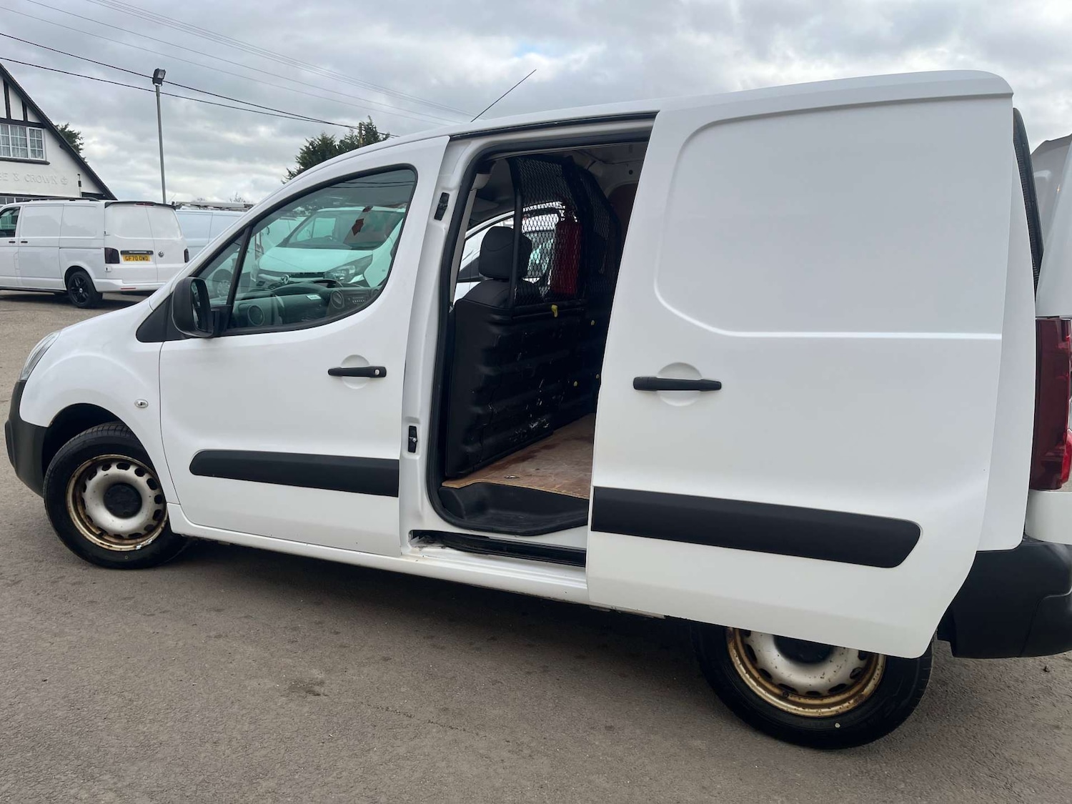 Used Peugeot Partner 2016 for sale - 77678633: Photo 26