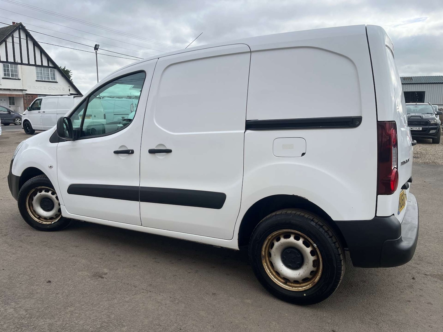 Used Peugeot Partner 2016 for sale - 77678633: Photo 7