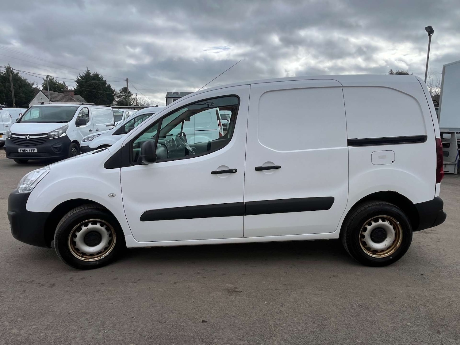 Used Peugeot Partner 2016 for sale - 77678633: Photo 8