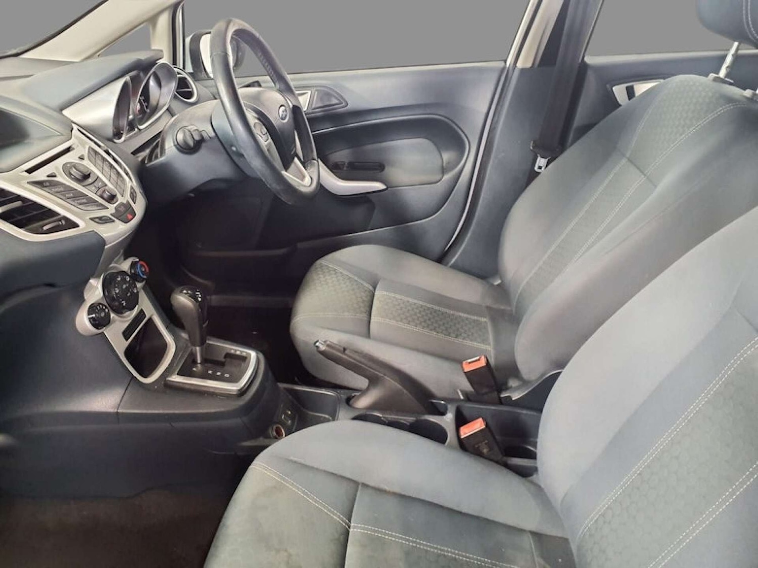 Used Ford Fiesta 2012 for sale - 76495881: Photo 4