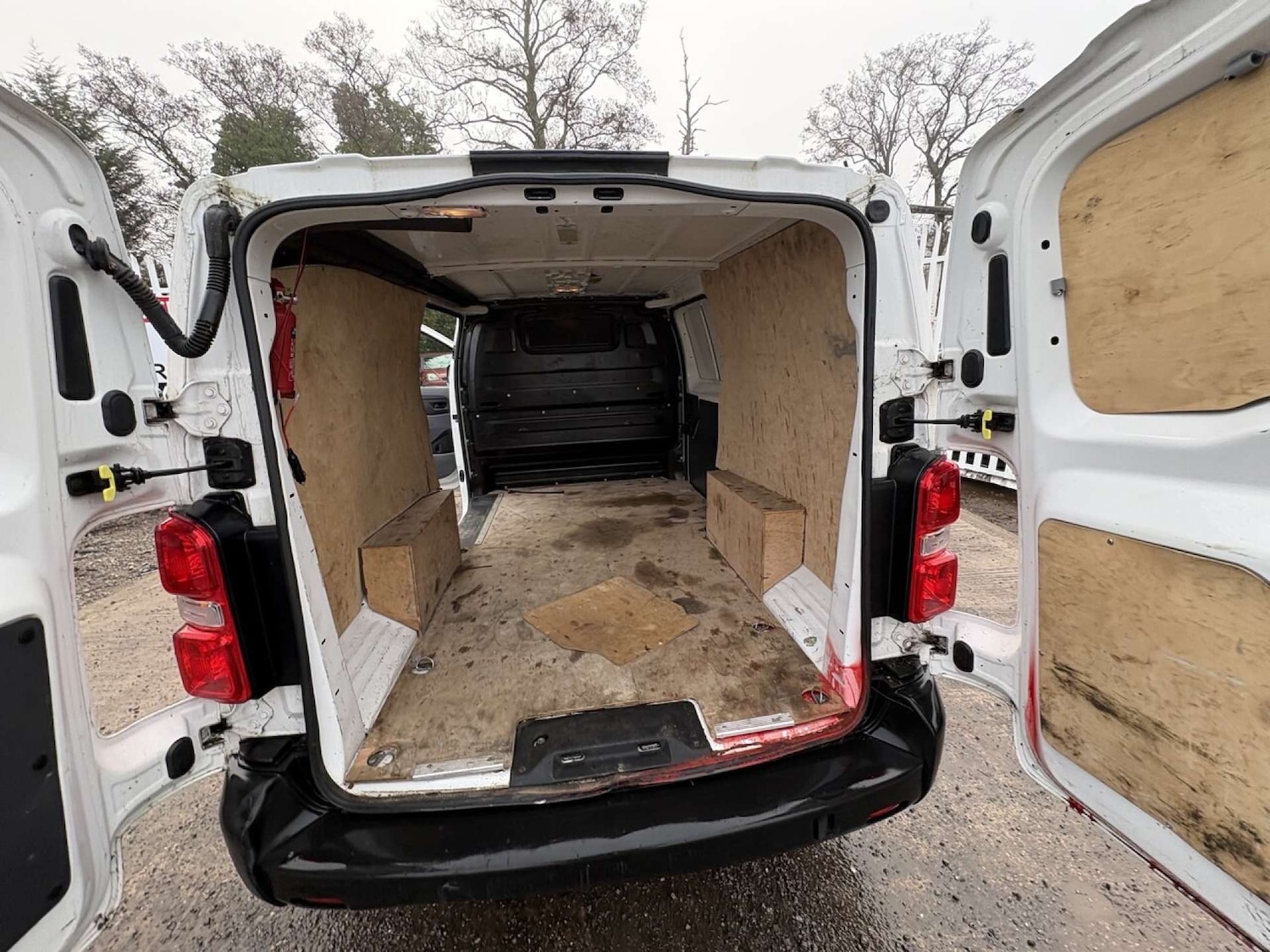 Used Vauxhall Vivaro 2019 for sale - 77531836: Photo 5