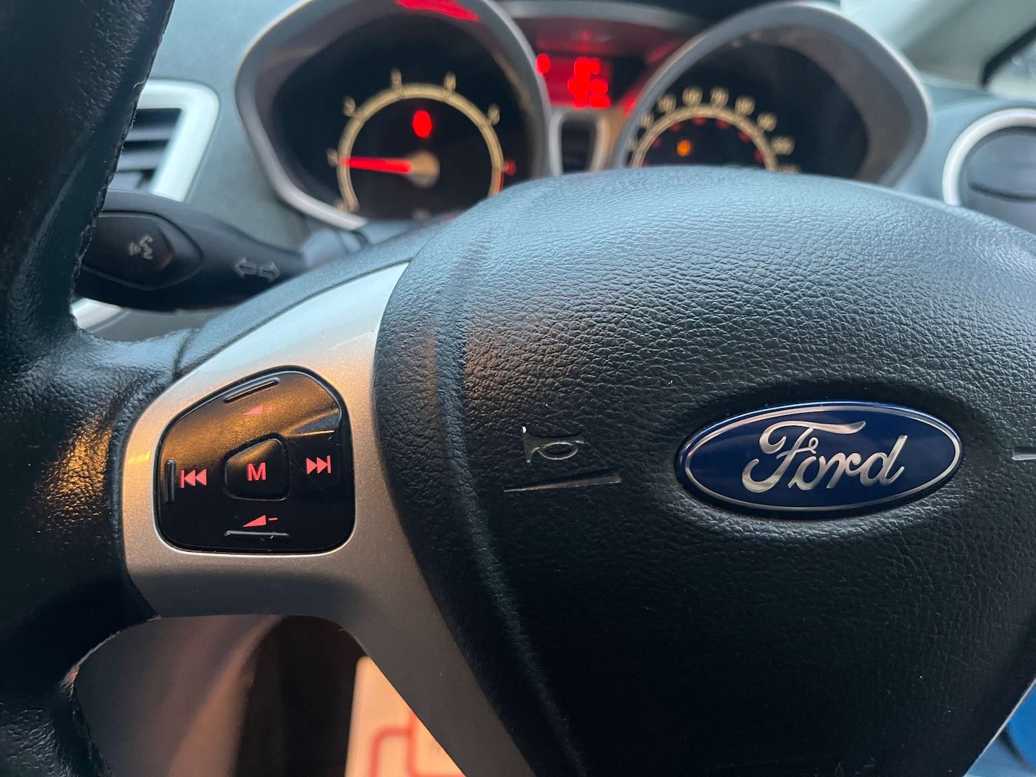 Used Ford Fiesta 2010 for sale - 76762544: Photo 21