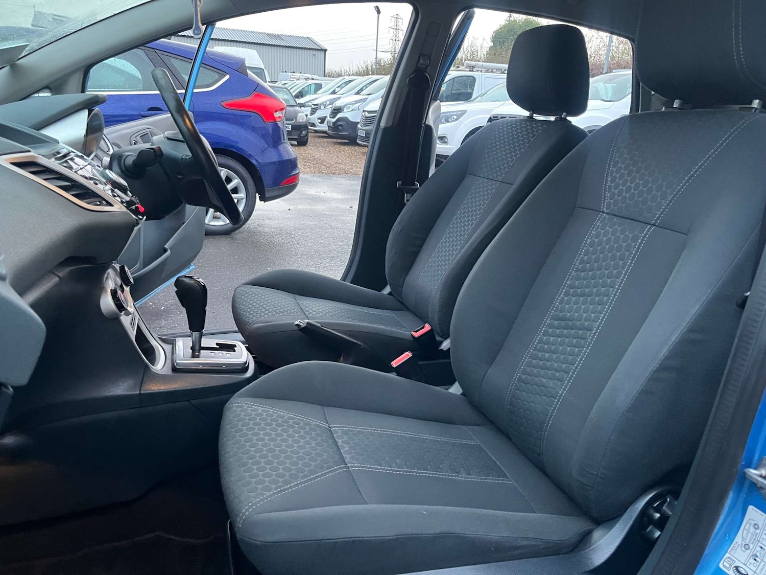 Used Ford Fiesta 2010 for sale - 76762544: Photo 36